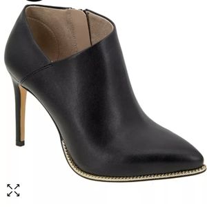 BCBGeneration Hadix ankle bootie